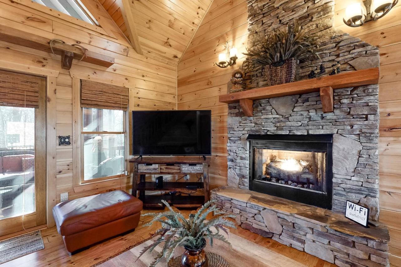 Bearfoot Lodge Ellijay Esterno foto