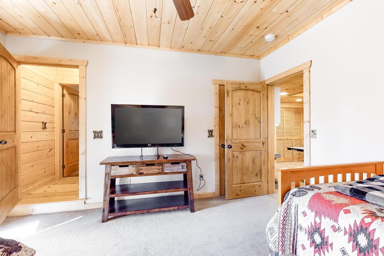 Bearfoot Lodge Ellijay Esterno foto