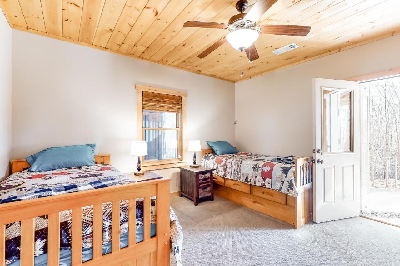 Bearfoot Lodge Ellijay Esterno foto